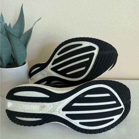 Saucony Triumph Form Fit Black Mesh Running Sneakers Men’s 12 - Picture 13 of 14